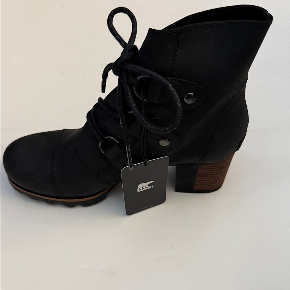 SOREL NWT Black Lace Up Women's Boots - Picture 3 of 9